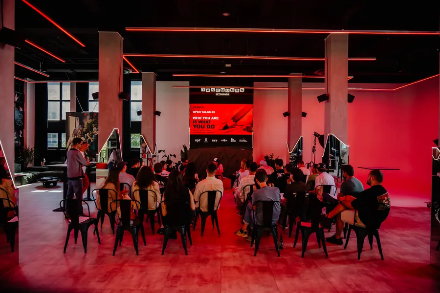 Open Talks în sala principală